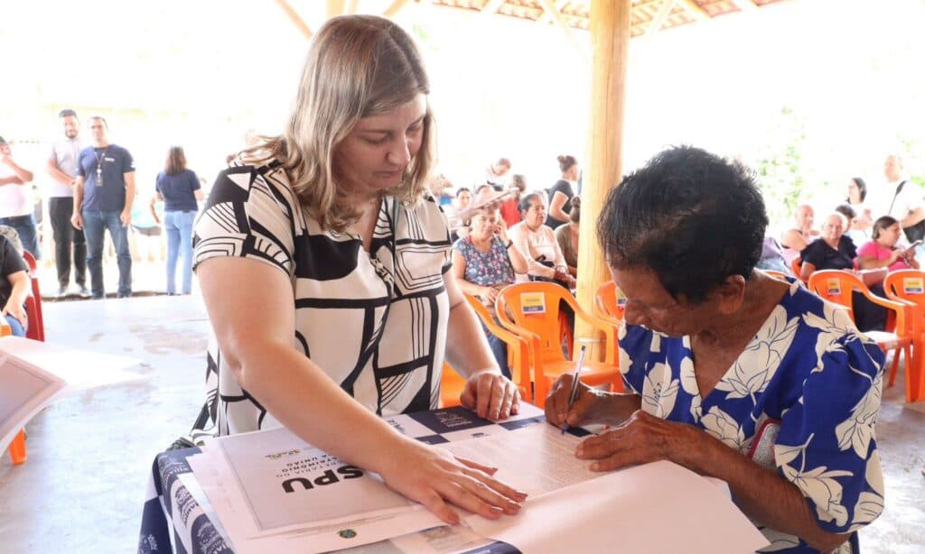 Imagem de destaque da notícia: Famílias da Vigorelli ganham direito de posse de seus imóveis